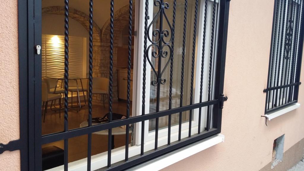 Apartment Zemun Old Town Center Beograd Ruang foto