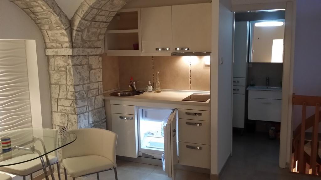 Apartment Zemun Old Town Center Beograd Ruang foto