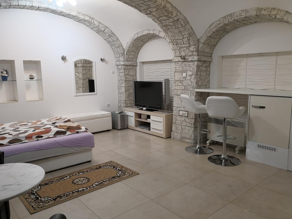 Apartment Zemun Old Town Center Beograd Bagian luar foto