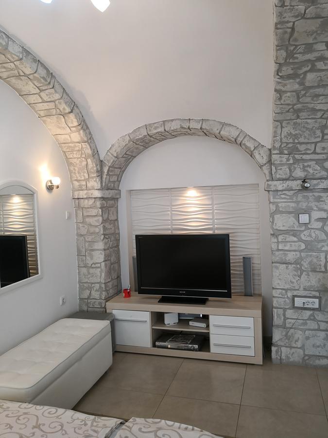 Apartment Zemun Old Town Center Beograd Bagian luar foto