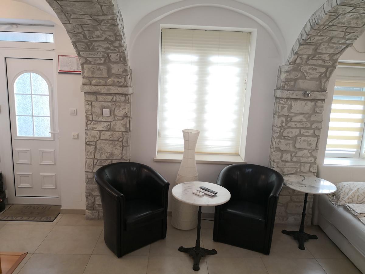 Apartment Zemun Old Town Center Beograd Bagian luar foto