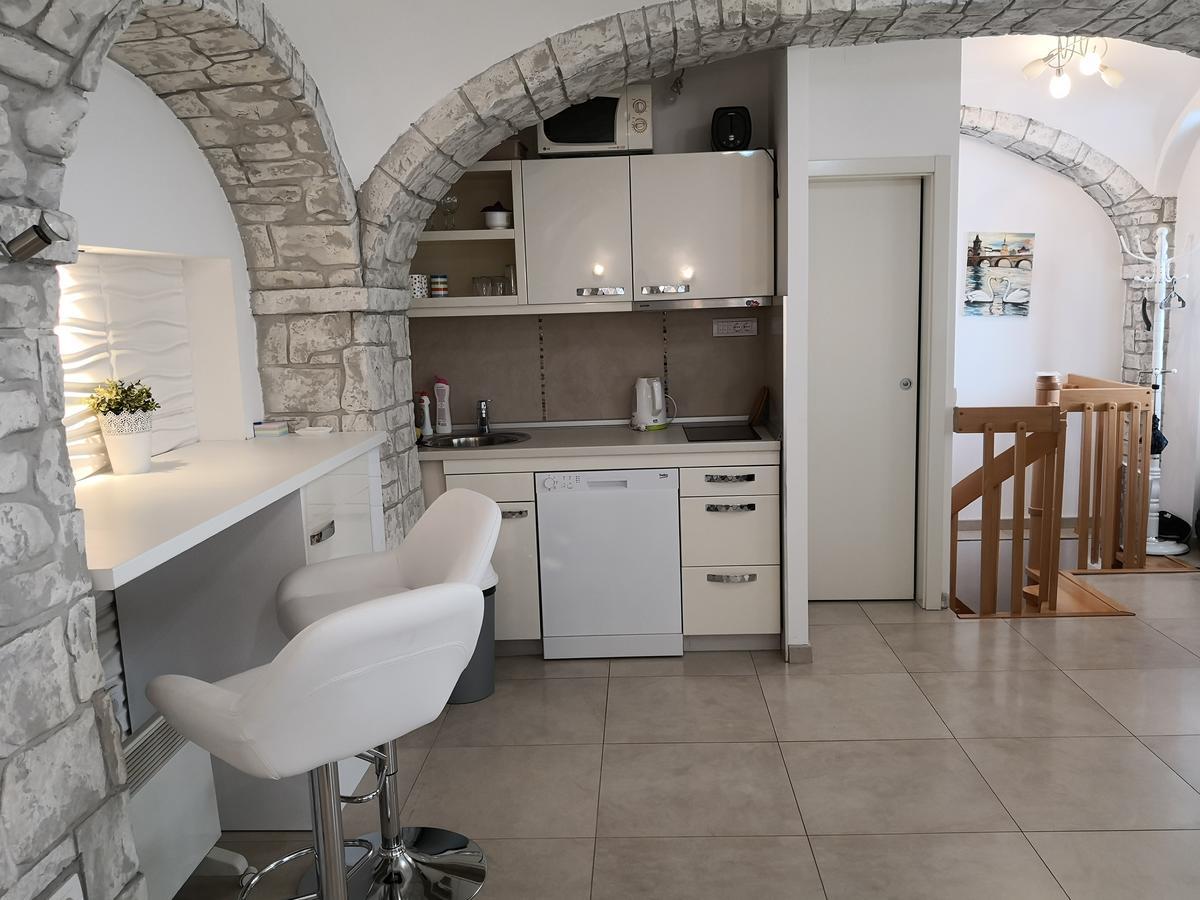 Apartment Zemun Old Town Center Beograd Bagian luar foto
