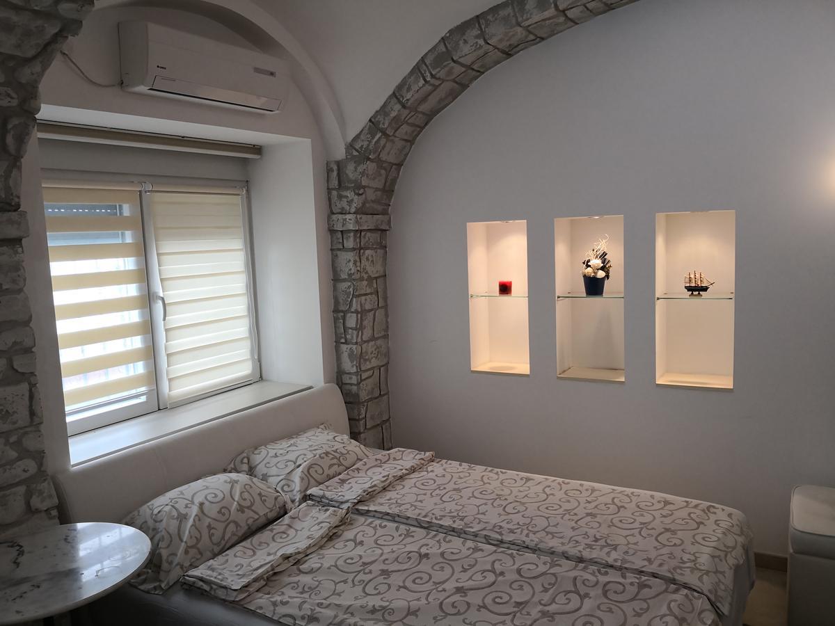 Apartment Zemun Old Town Center Beograd Bagian luar foto